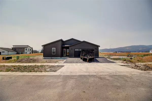 880 Bearhat Mountain RD, Kalispell, MT 59901