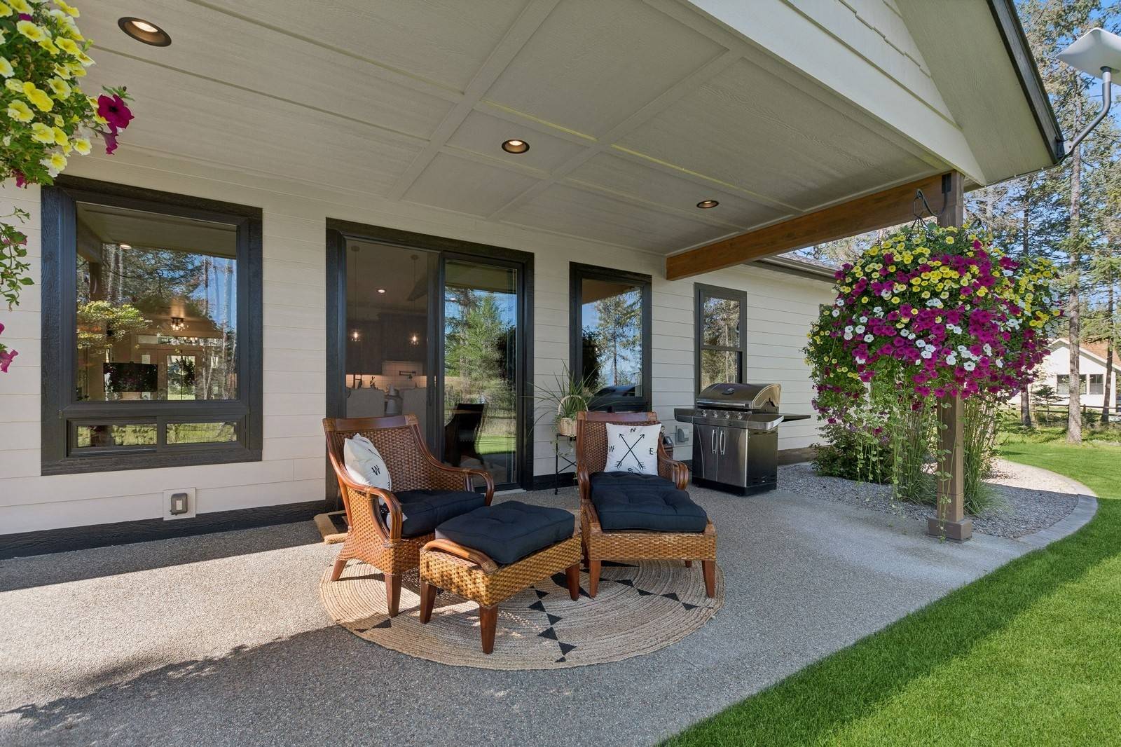 Somers, MT 59932,331 Deer Creek RD
