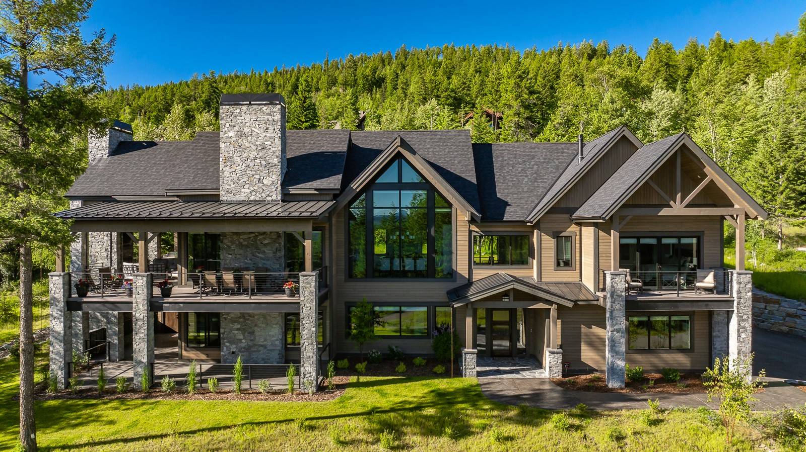 273 S Shooting Star CIR,  Whitefish,  MT 59937