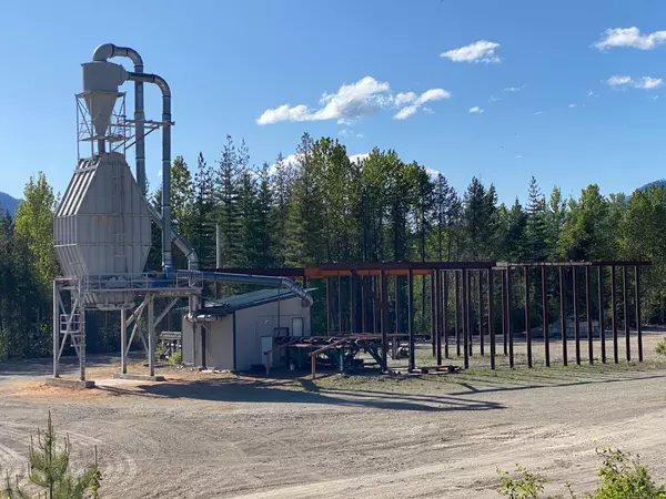 1717 Mt Highway 200, Noxon, MT 59853