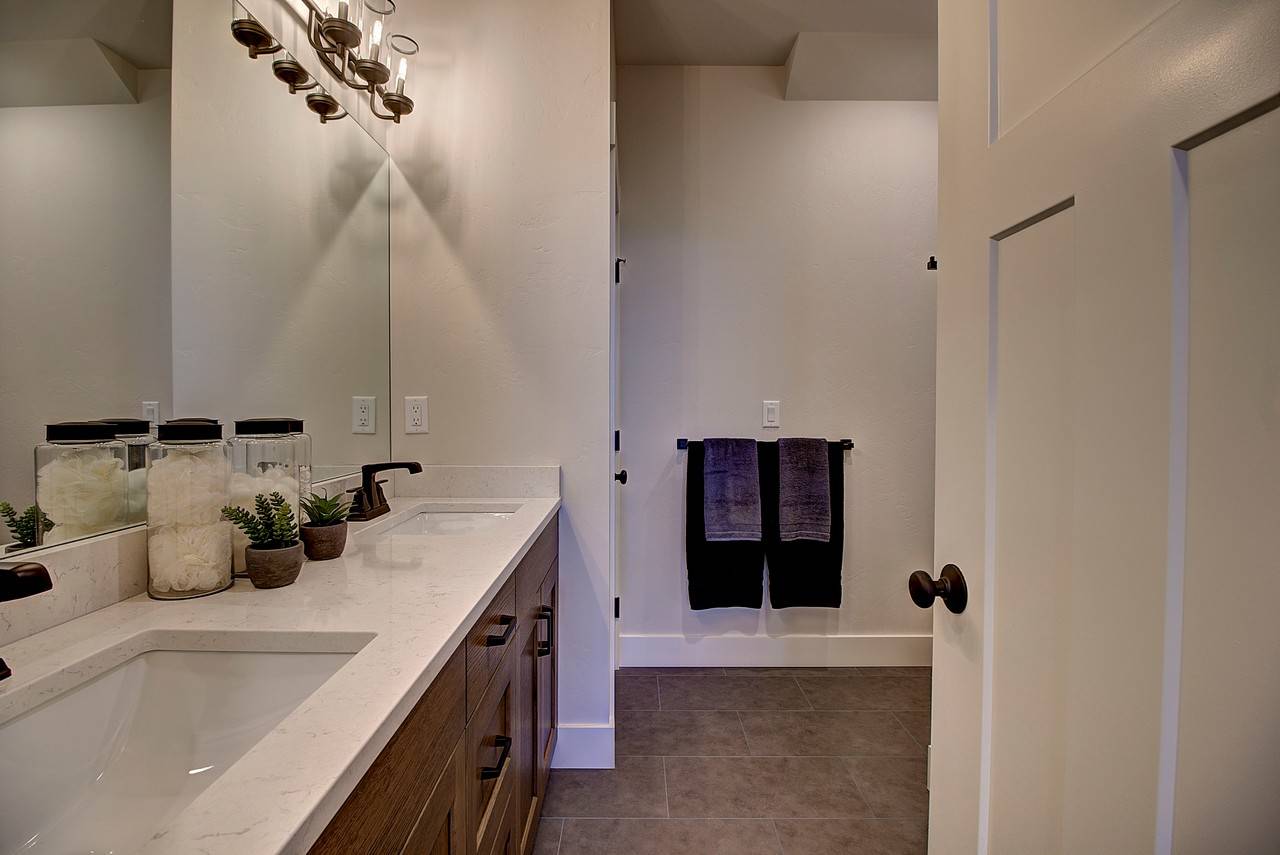Kalispell, MT 59901,175 Meadow Vista LOOP #B