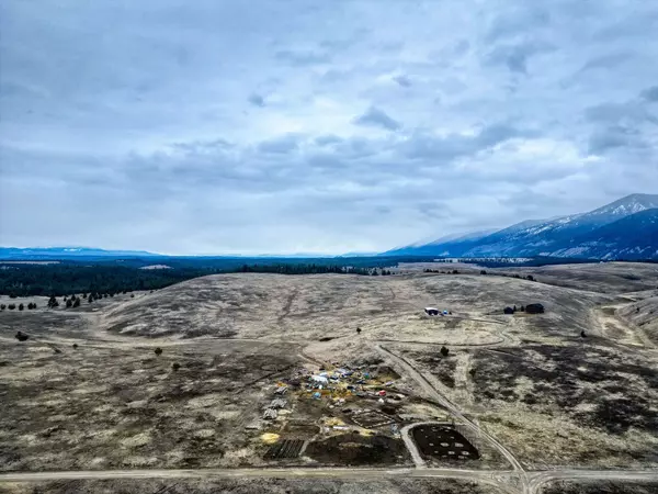 Eureka, MT 59917,256 Revere RD