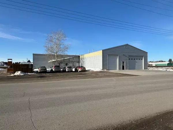 412 E Railroad AVE N, Manhattan, MT 59741