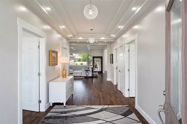 Somers, MT 59932,1042 Mackinaw LOOP