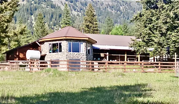 74 View Point LN, Trout Creek, MT 59874