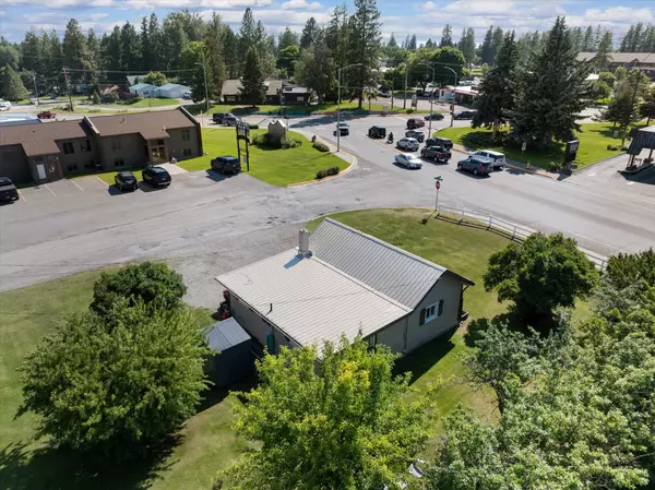 Columbia Falls, MT 59912,15 9th ST E