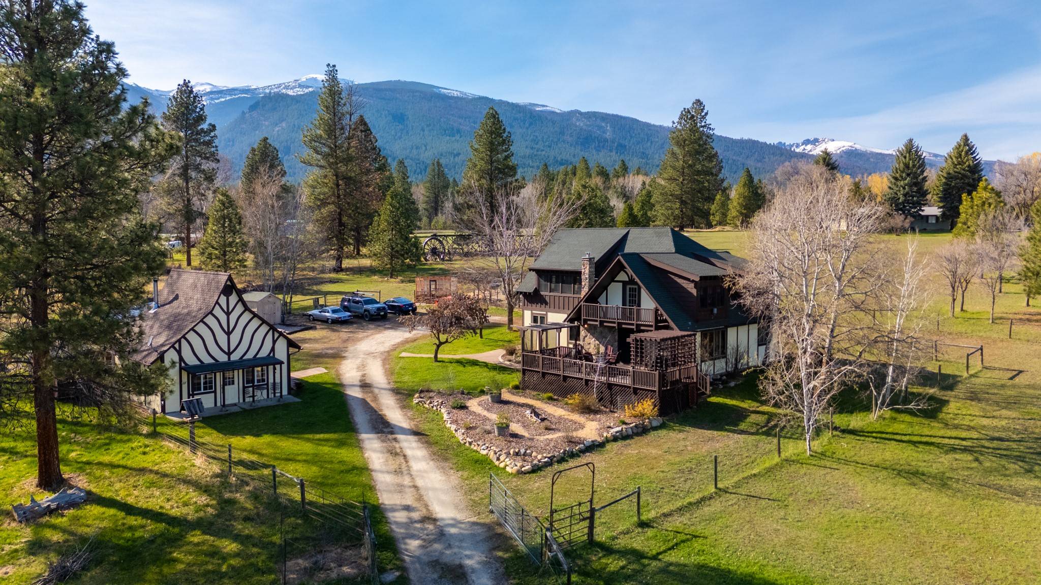 3233 Water Wheel LN, Victor, MT 59875