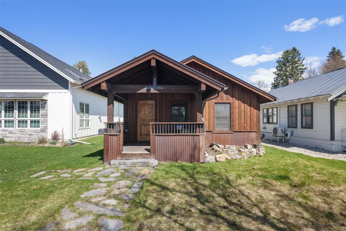 Whitefish, MT 59937,916 2nd ST E