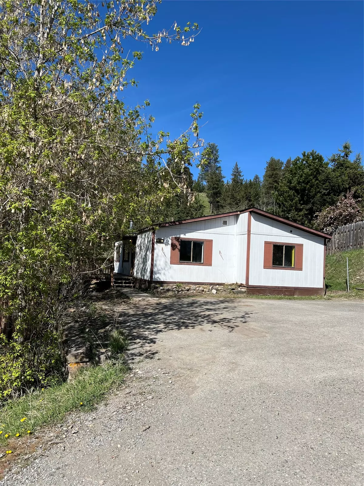 Eureka, MT 59917,405 2nd AVE W