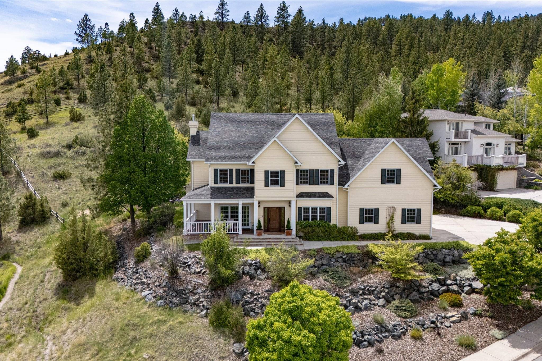 1 Reeders Village DR, Helena, MT 59601