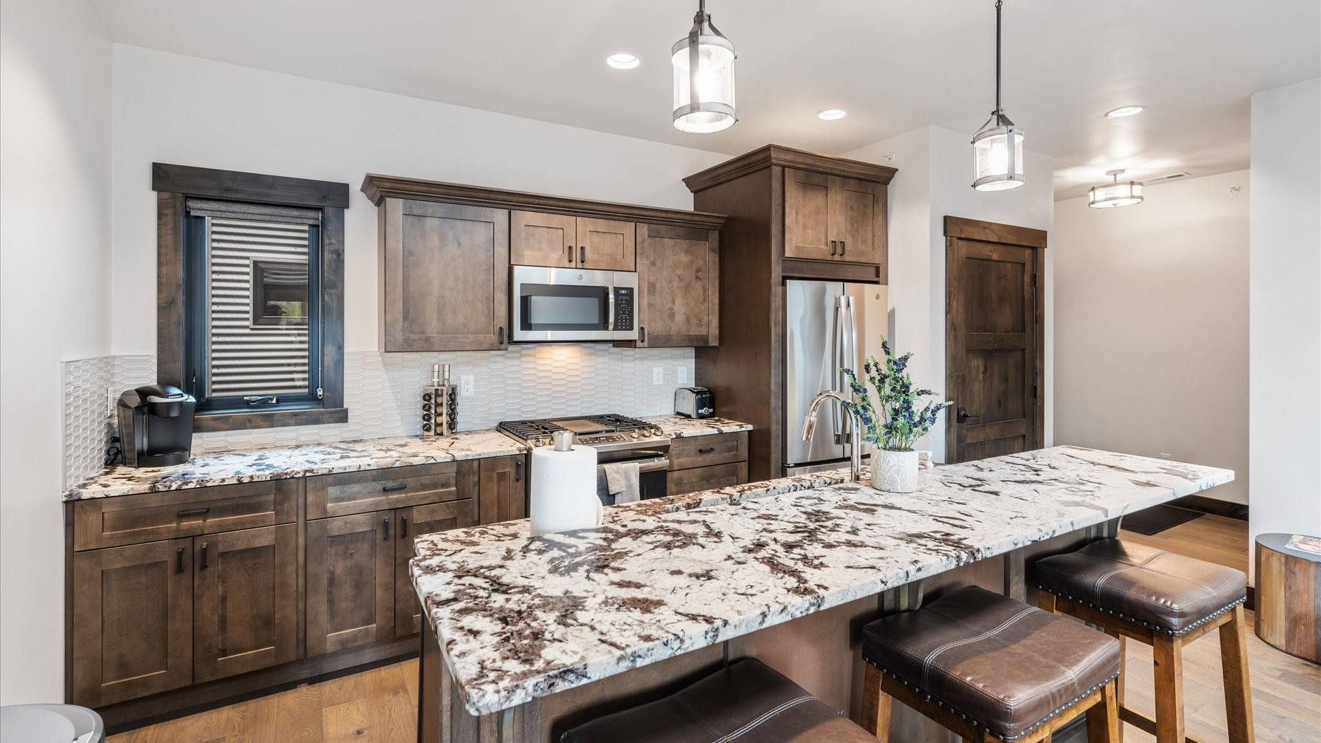Whitefish, MT 59937,317 Central AVE #304