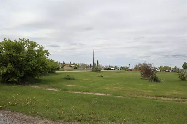 701 Illinois AVE, Valier, MT 59486