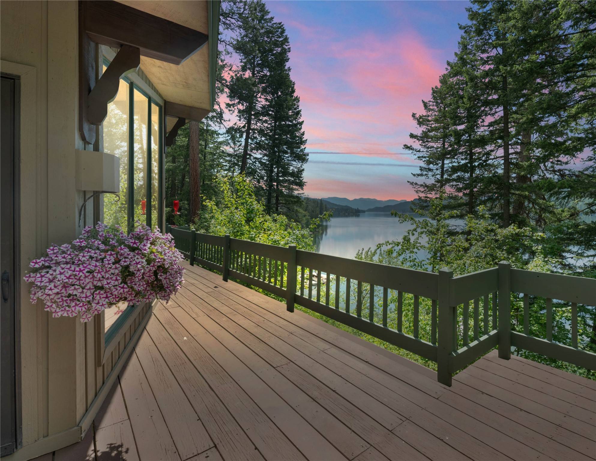 14371 Hidden Bay LN, Bigfork, MT 59911