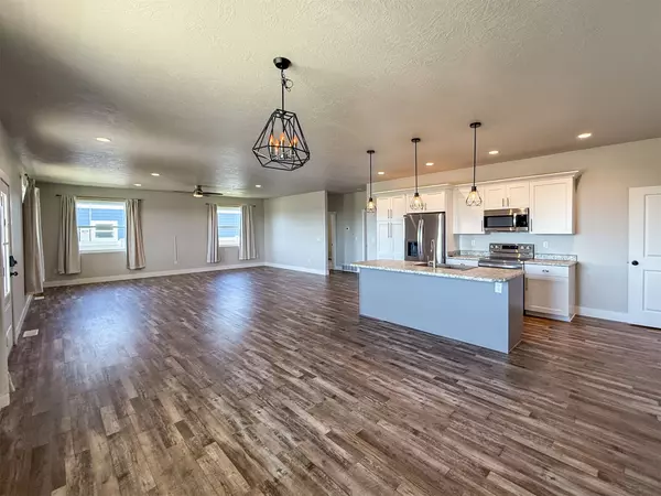 Cascade, MT 59421,502 Mountain View DR