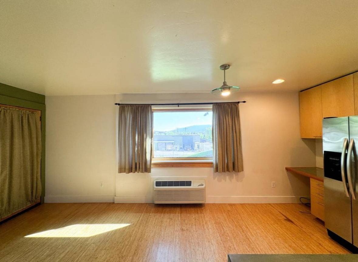 Missoula, MT 59802,1010 W Pine ST #104