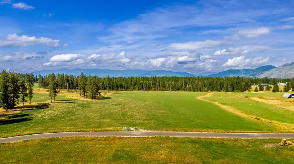 147 Patriots LN, Columbia Falls, MT 59912