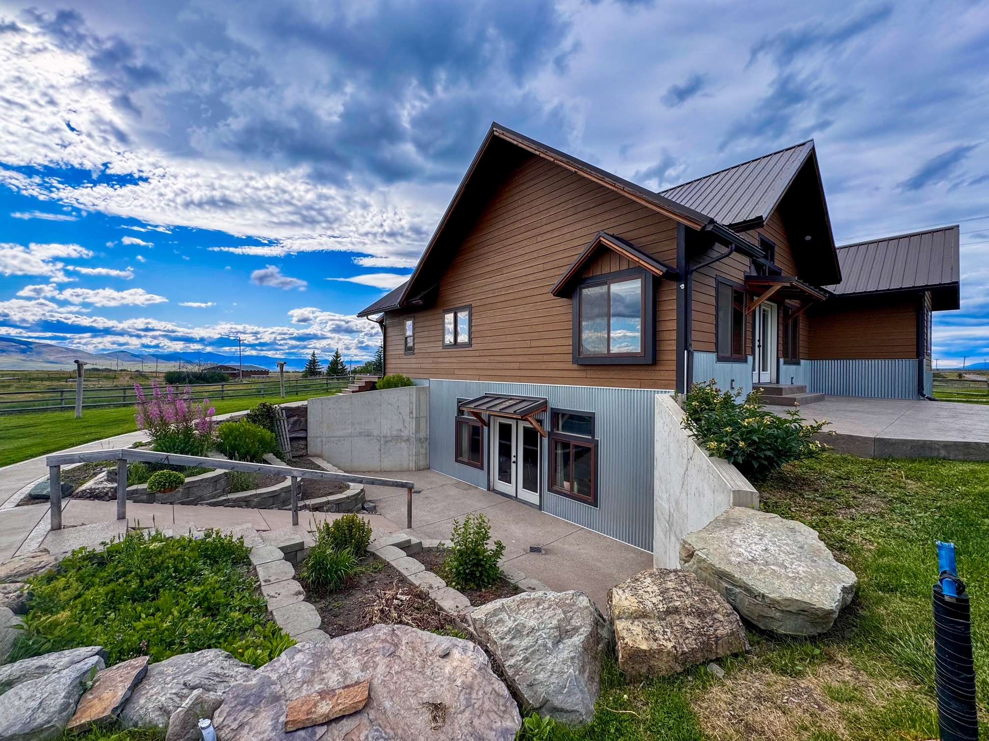 60037 Watson RD, St Ignatius, MT 59865