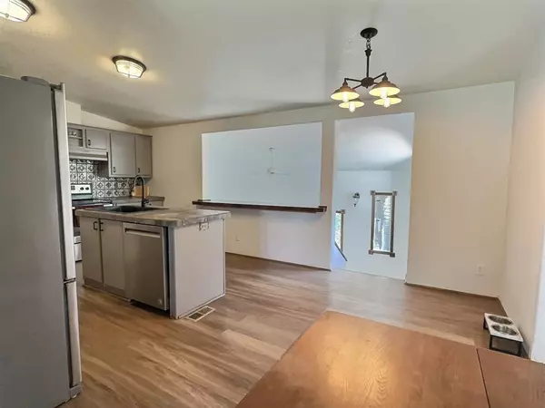 Cut Bank, MT 59427,219 3rd AVE SE