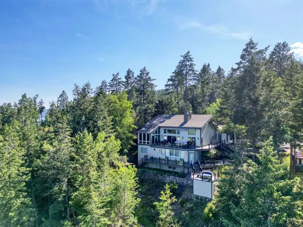 953 and 921 Angel Point RD, Lakeside, MT 59922