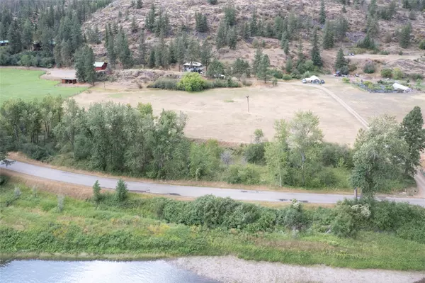 440 River RD E, Plains, MT 59859