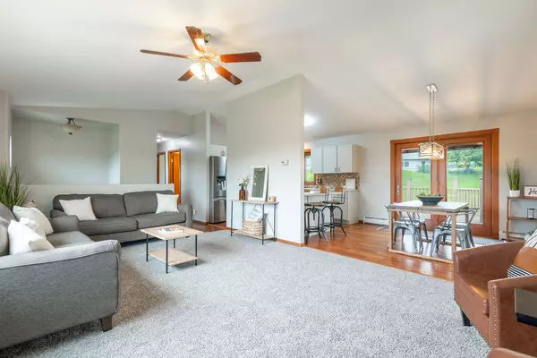 29 Jackson Creek RD, Clancy, MT 59634
