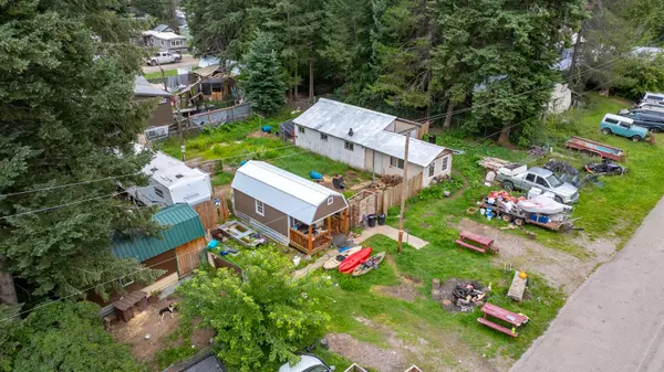 555 Canyon RD, Hungry Horse, MT 59919