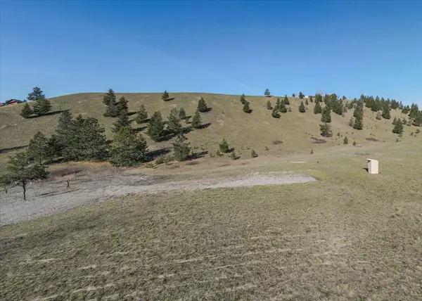 Eureka, MT 59917,80 Esker LN