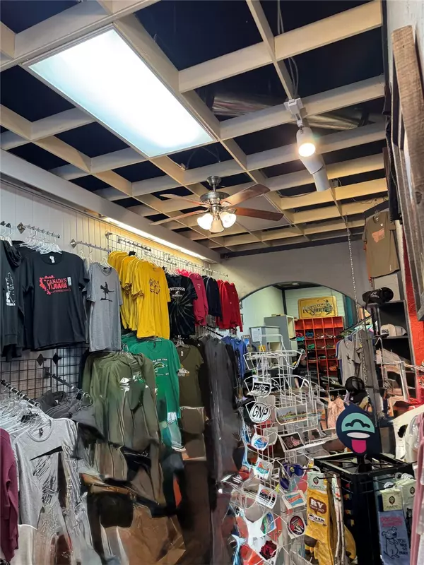 Whitefish, MT 59937,215 Central AVE