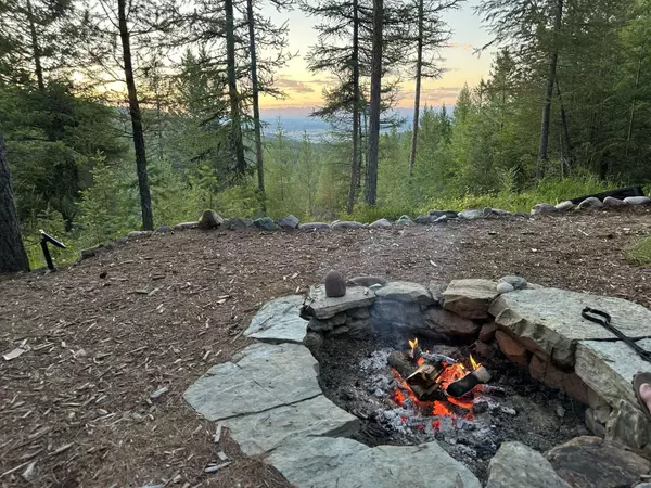436 Buffalo LN, Somers, MT 59932