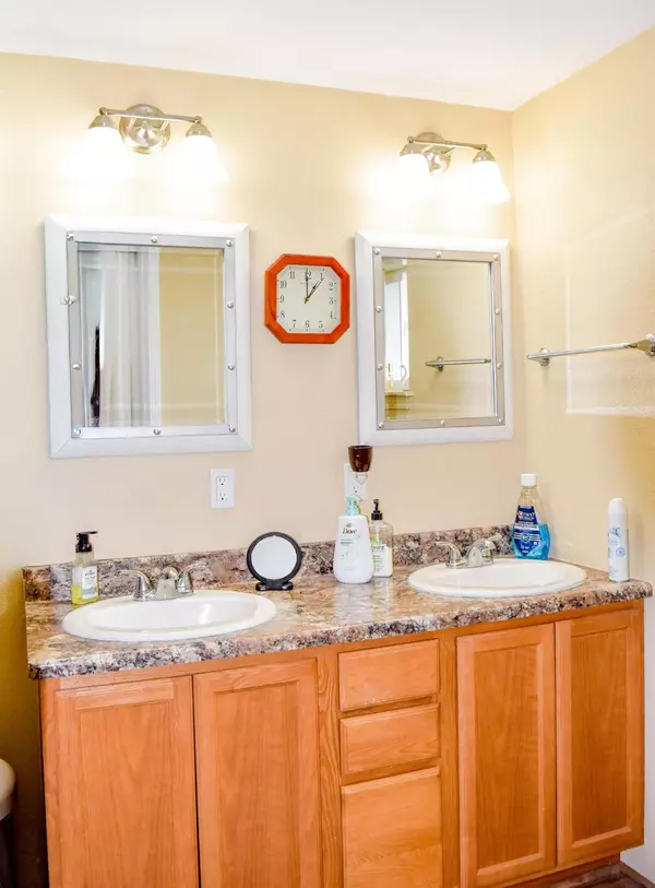 Polson, MT 59860,9 Regatta RD