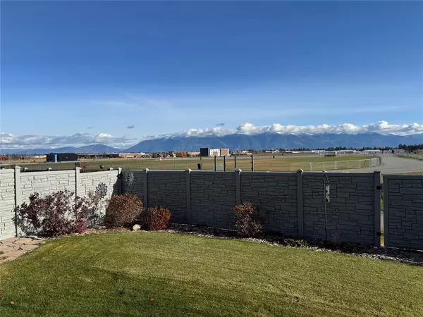 787 Foxglove DR, Kalispell, MT 59901