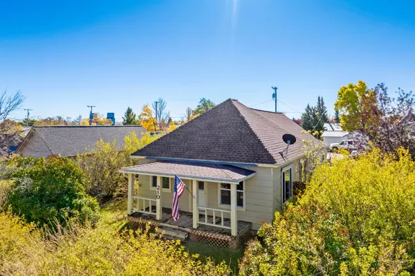 Stanford, MT 59479,210 3rd AVE N