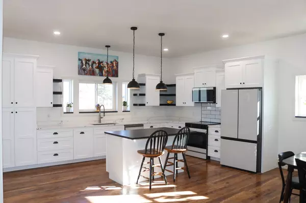 115 4th AVE SW, Choteau, MT 59422