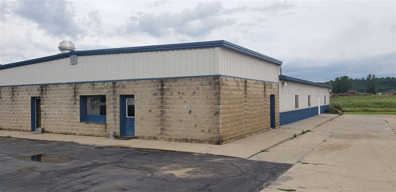 Elkader, IA 52043,821 NE High ST