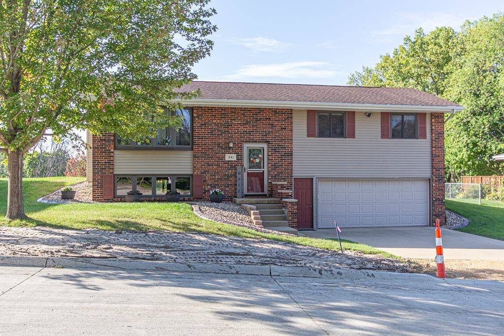 241 Summer DR, Dubuque, IA 52002