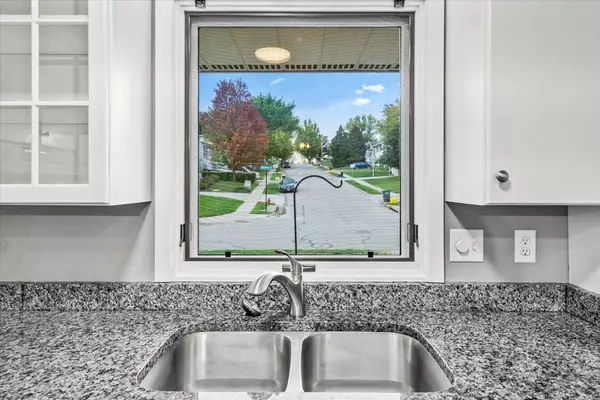 Dubuque, IA 52002,3549 Keystone DR