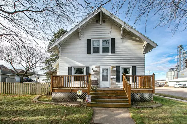 124 NE 5th ST, Dyersville, IA 52040