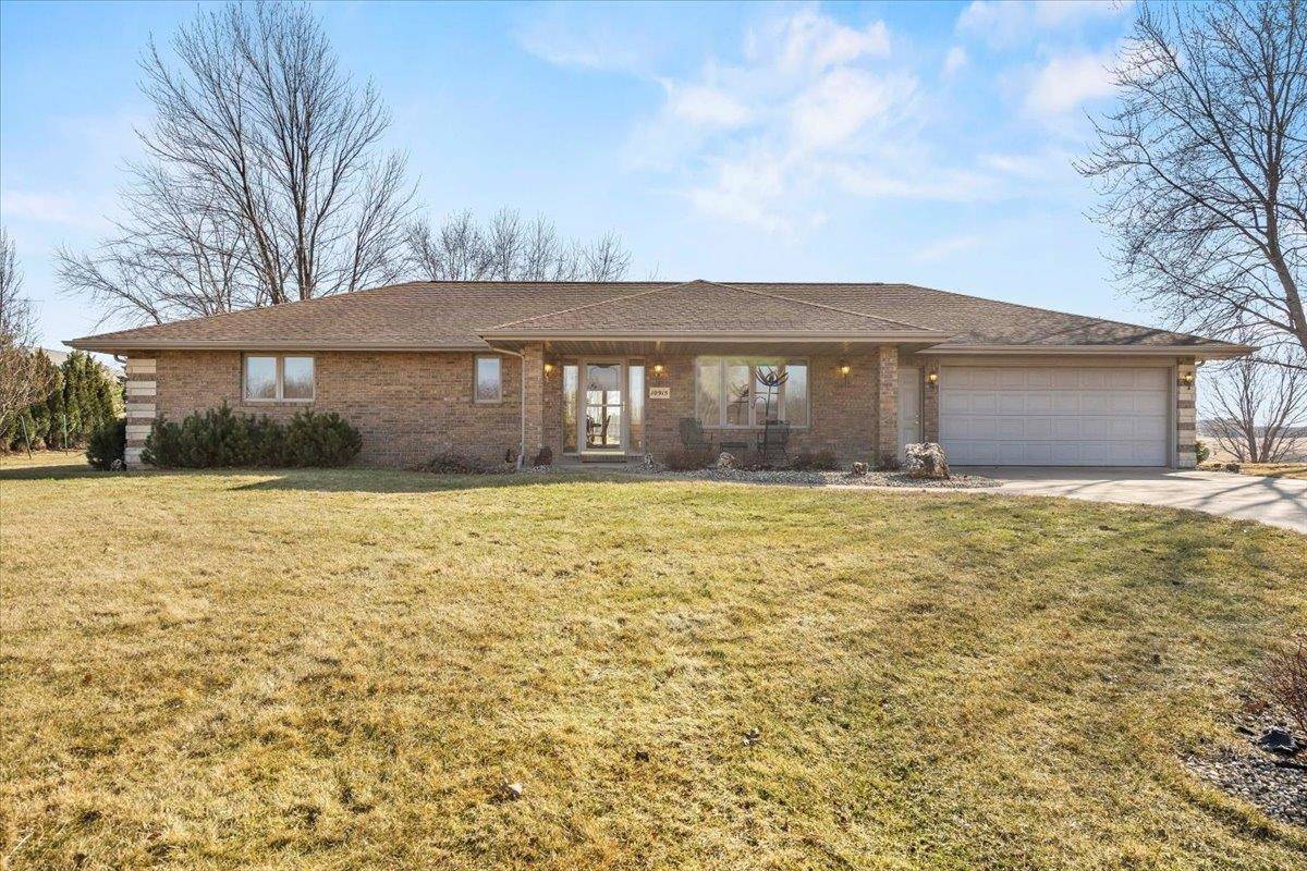 Peosta, IA 52068,10915 Parrot DR