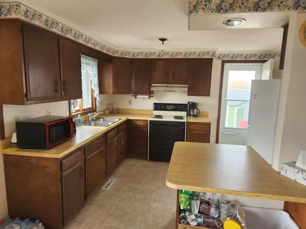 Postville, IA 52162,461 Cherry Valley DR