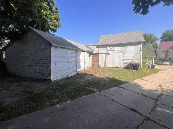 Dubuque, IA 52001,440 Winona ST