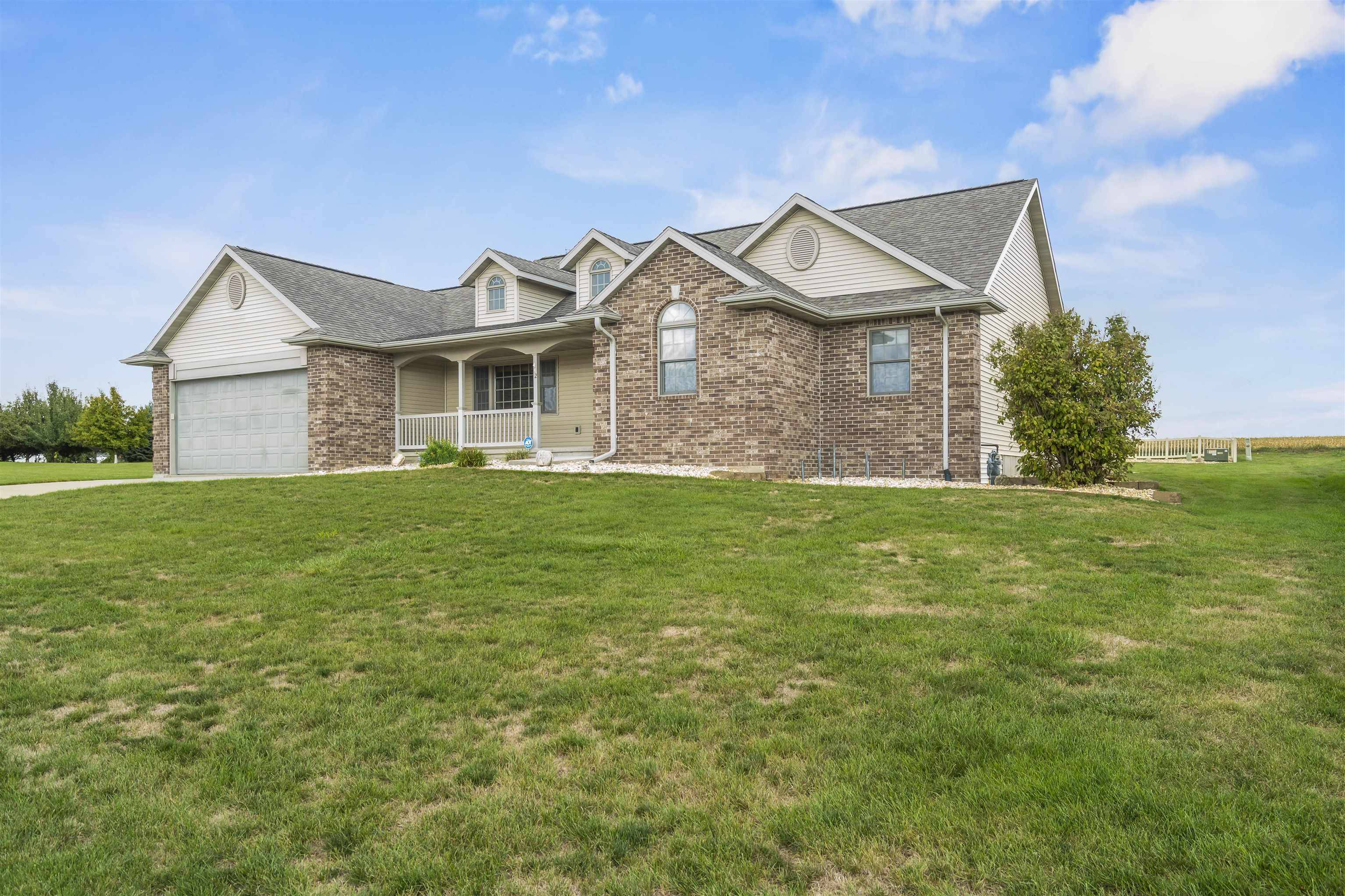 Dyersville, IA 52040,442 8th Ave NW