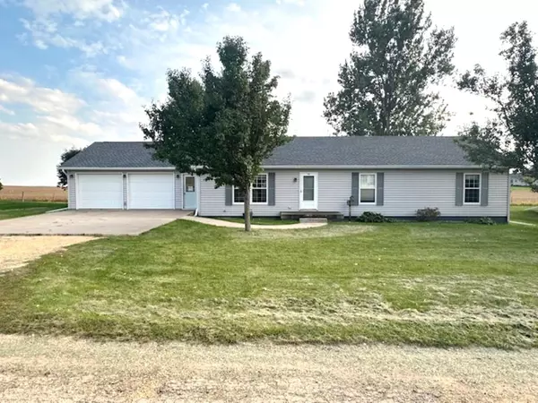 95 Prairie DR,  Miles,  IA 52064