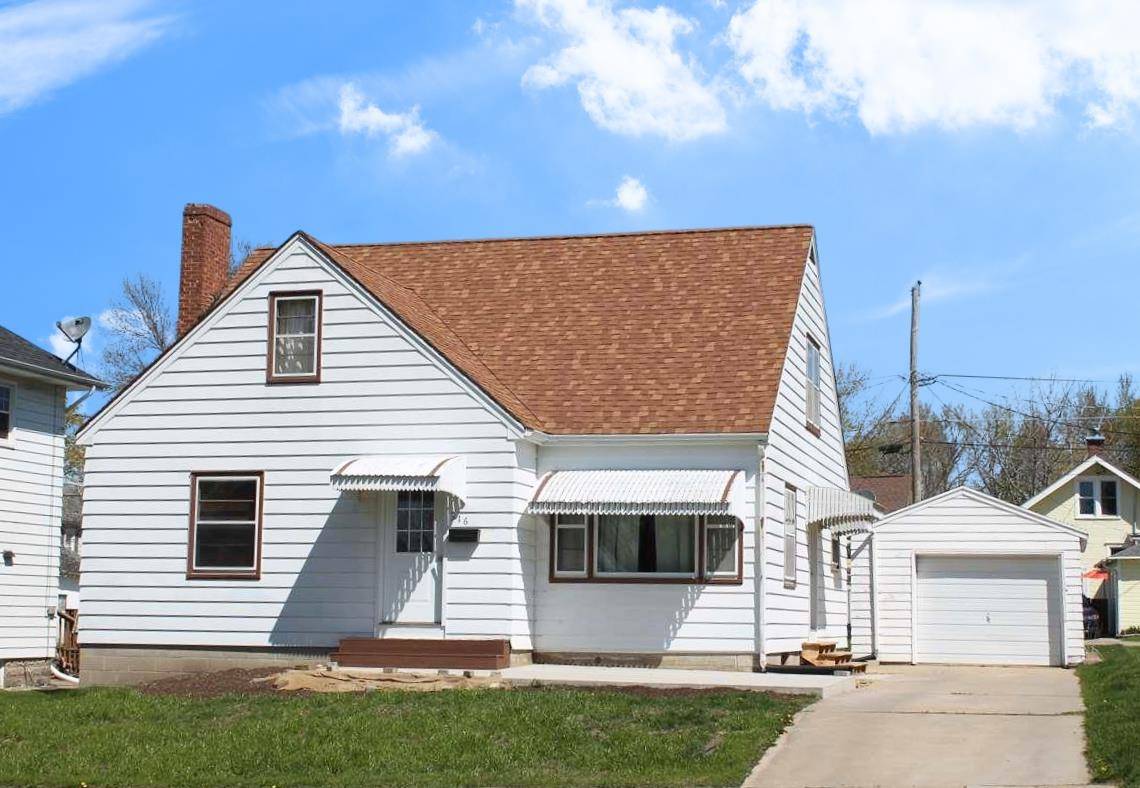 316 5th Ave SE, Dyersville, IA 52040