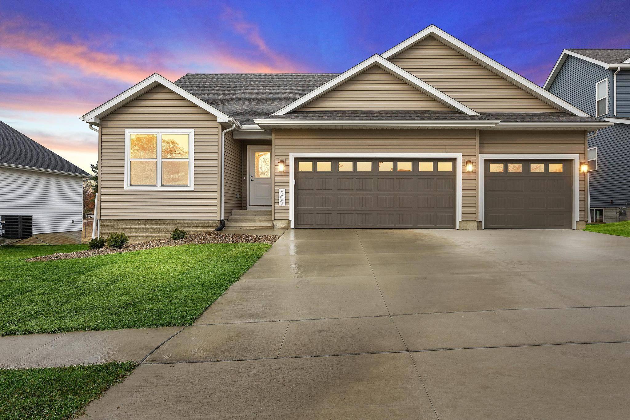 509 SE 6th AVE, Independence, IA 50644