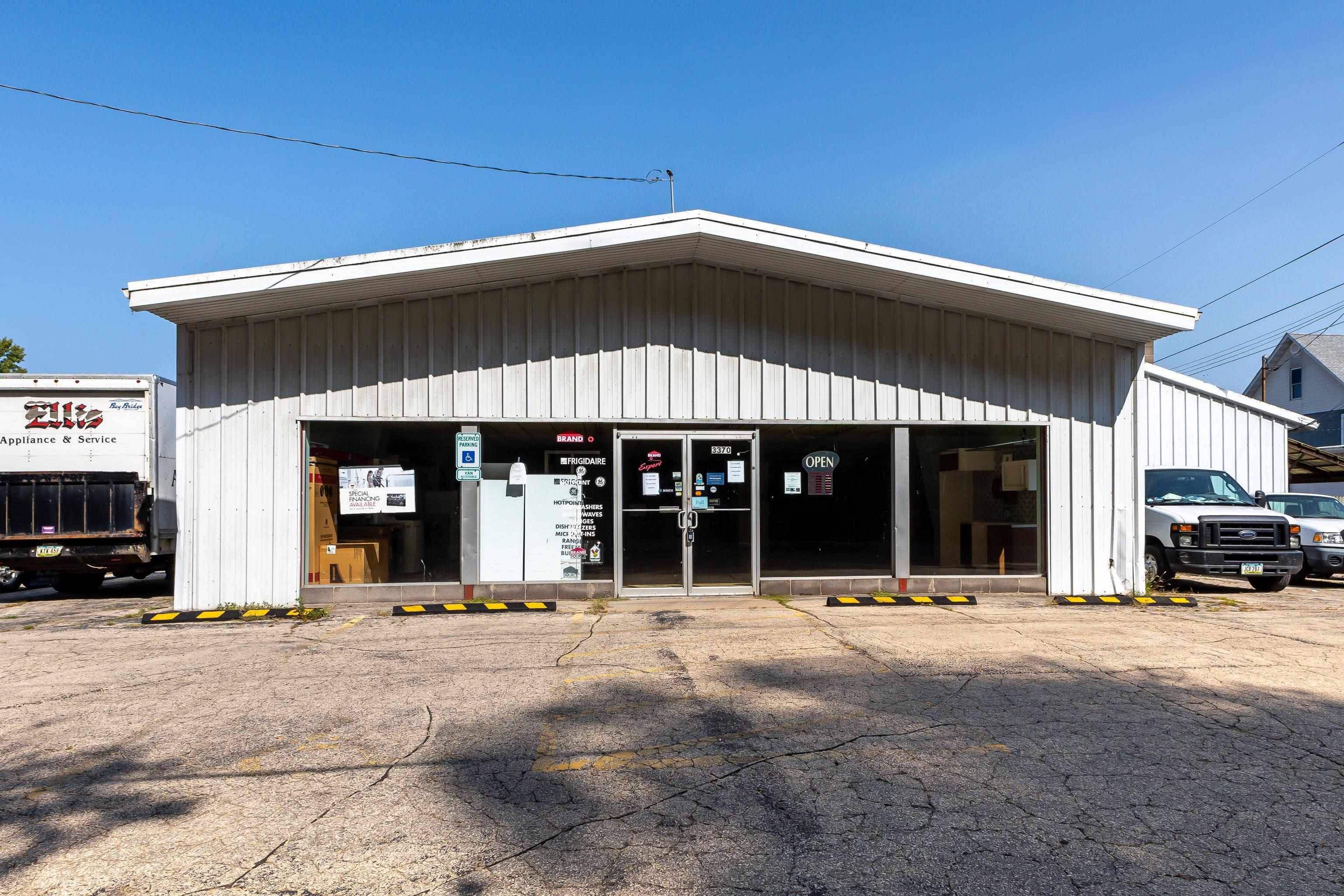 3370 Central AVE, Dubuque, IA 52001