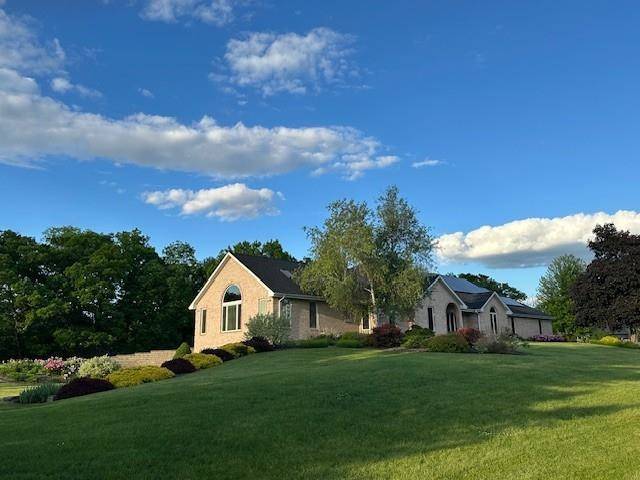 East Dubuque, IL 61025,87 Roosevelt DR