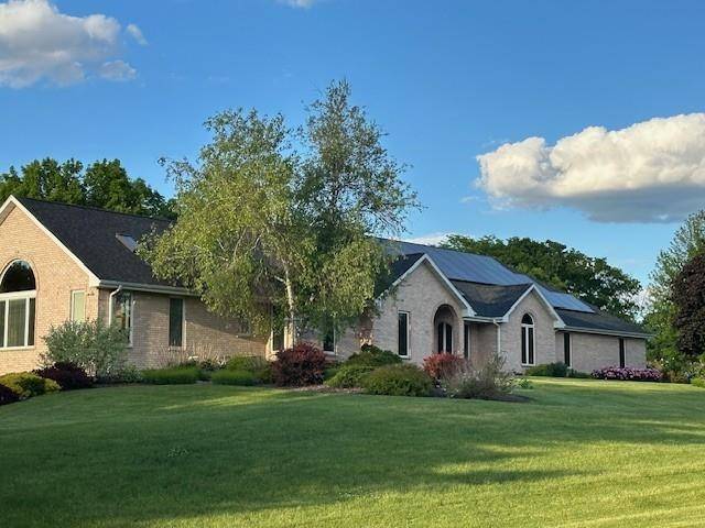 East Dubuque, IL 61025,87 Roosevelt DR