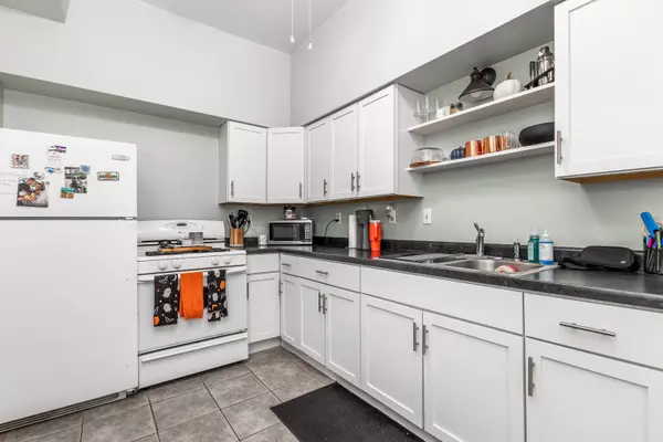 Dubuque, IA 52001,261 Cardiff ST