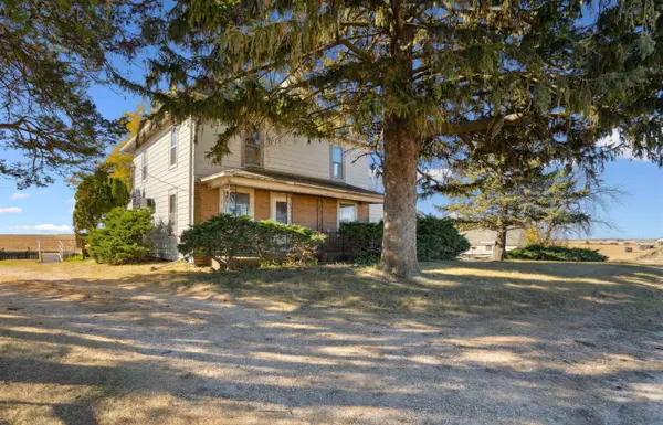 3152 305th ST, Hopkinton, IA 52237