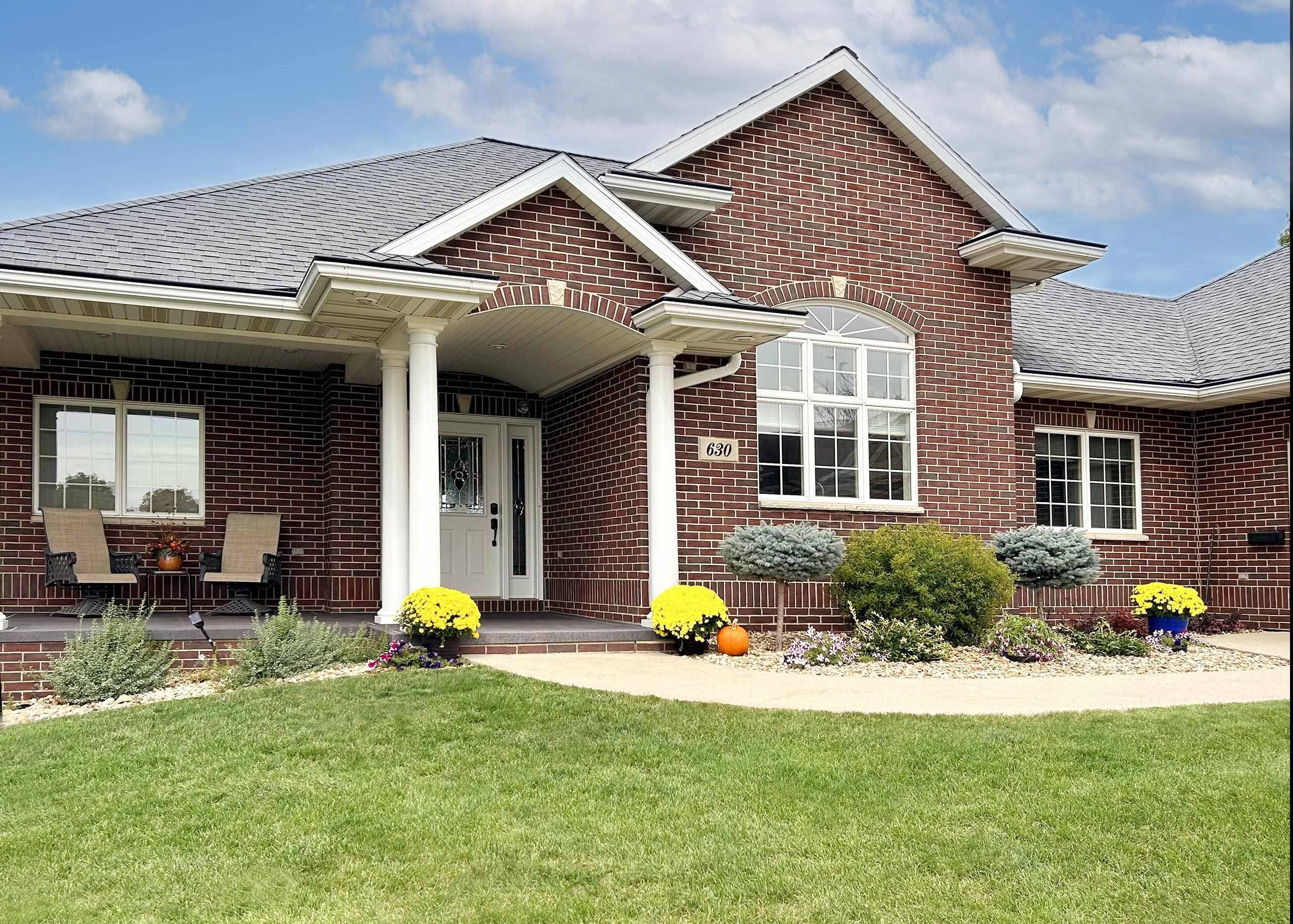 Dyersville, IA 52040,630 8th Ave. Ct. SW